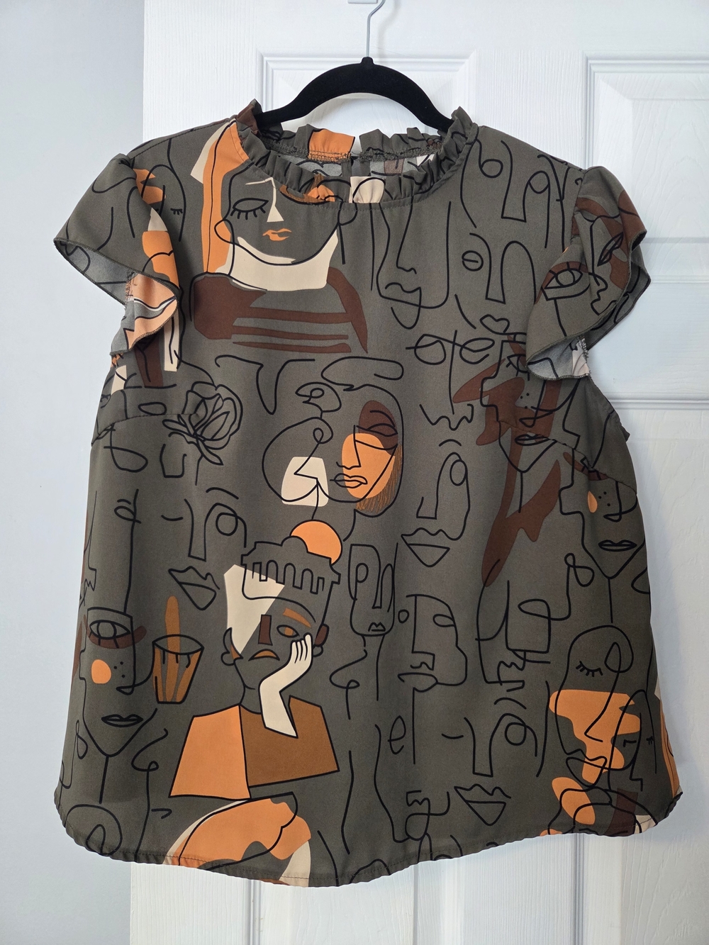 SHEIN Olive Green Abstract Face Print Ruffle Sleeve Top with Orange Accents